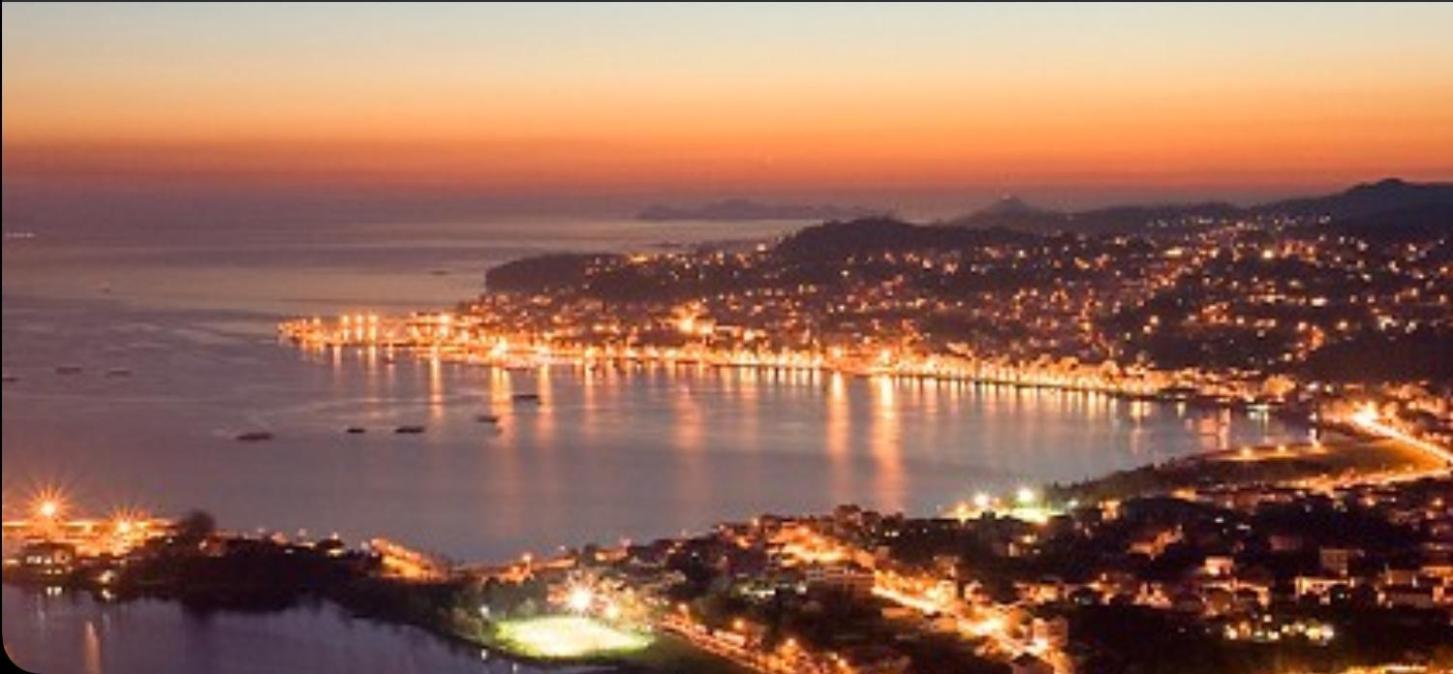 Piso A Pie De Playa Con Terraza Exclusiva Apartment Moana Luaran gambar