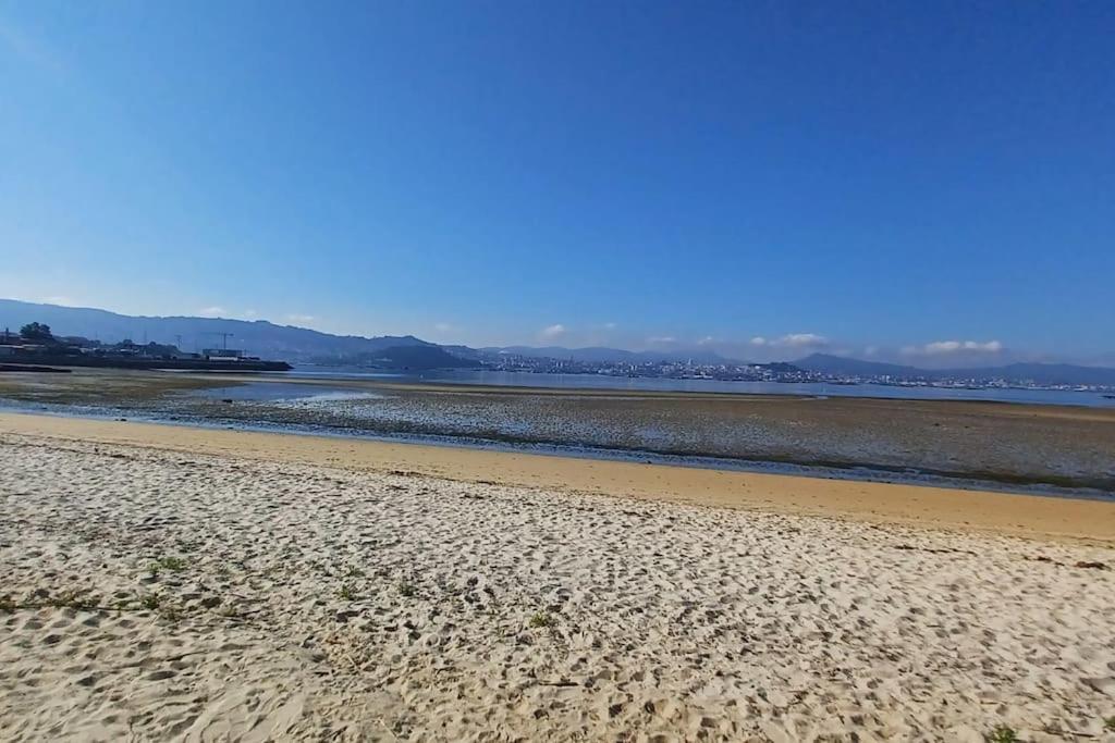 Piso A Pie De Playa Con Terraza Exclusiva Apartment Moana Luaran gambar